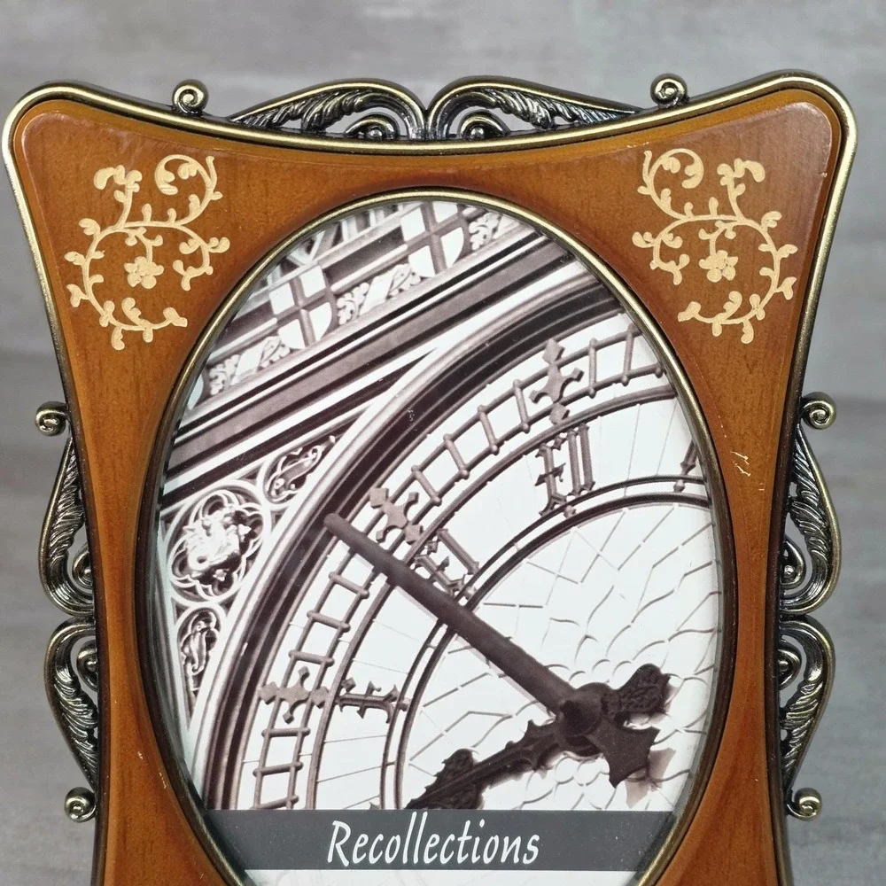 Recollections it has